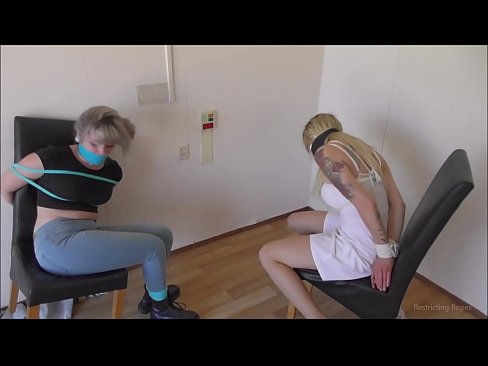 ❤️ Dépendante / attachée et bâillonnée / demoiselle en détresse ️❌ Vidéo de porno at us ❌