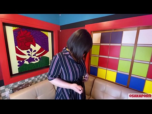 ❤️ Une jolie Japonaise aux gros seins se masturbe avec des jouets sexuels et a un orgasme. Elle parle dans une interview de son expérience de la baise. Gros seins et chatte poilue gémissant bruyamment. Osakaporn ️❌ Vidéo de porno at us ❌