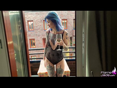 ❤️ Fille énorme suçant à pleine bouche et baisant passionnément sous le ciel ouvert ️❌ Vidéo de porno at us ❌